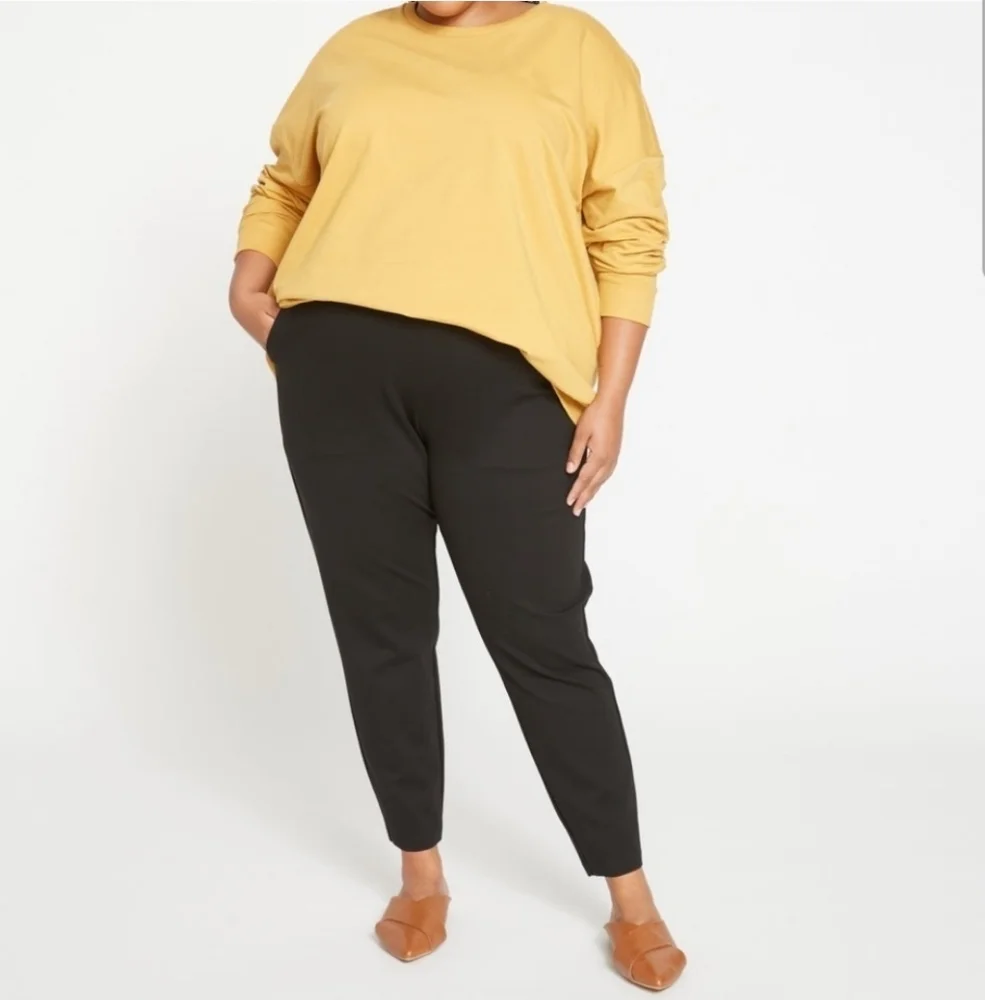 UNIVERSAL STANDARD Minimalist Moro Pocket Signature Ponte Pants Black, Size 6-8 - Picture 1 of 12